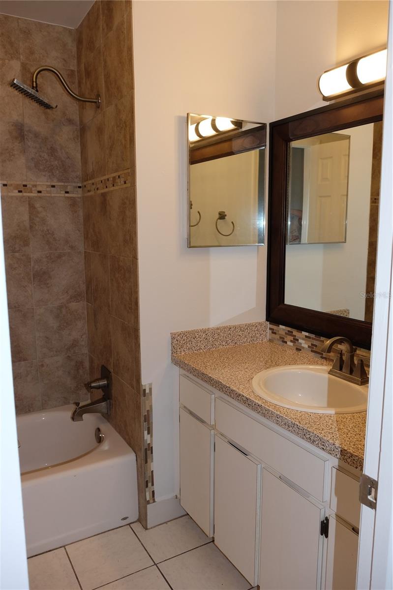 3015 W CLEVELAND ST #J — photo 17