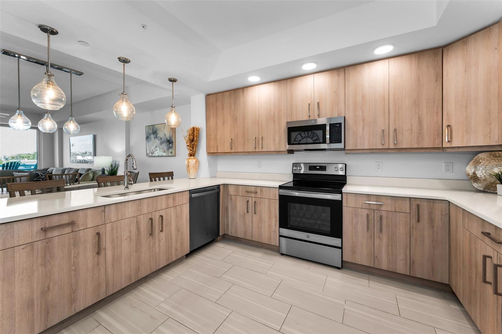 415 ISLAND WAY #205 — photo 7