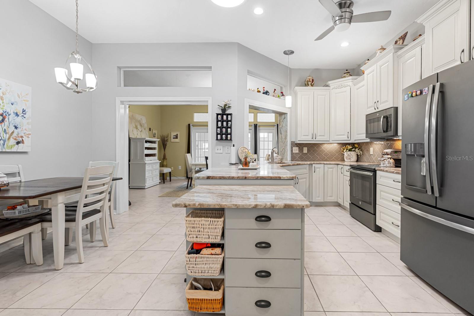 4202 AUGUSTA TER E — photo 15