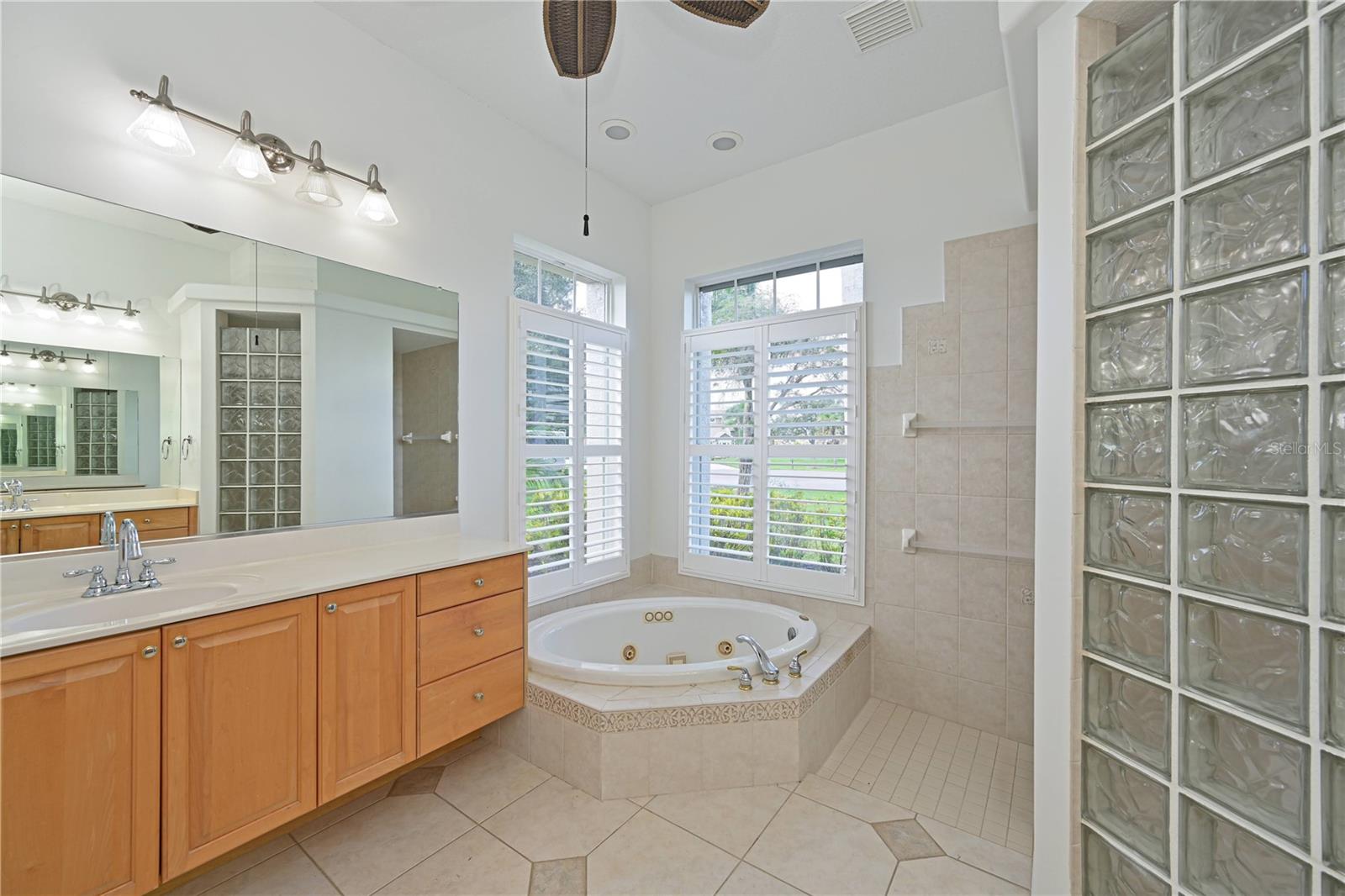 6195 9TH AVENUE CIR NE — photo 29