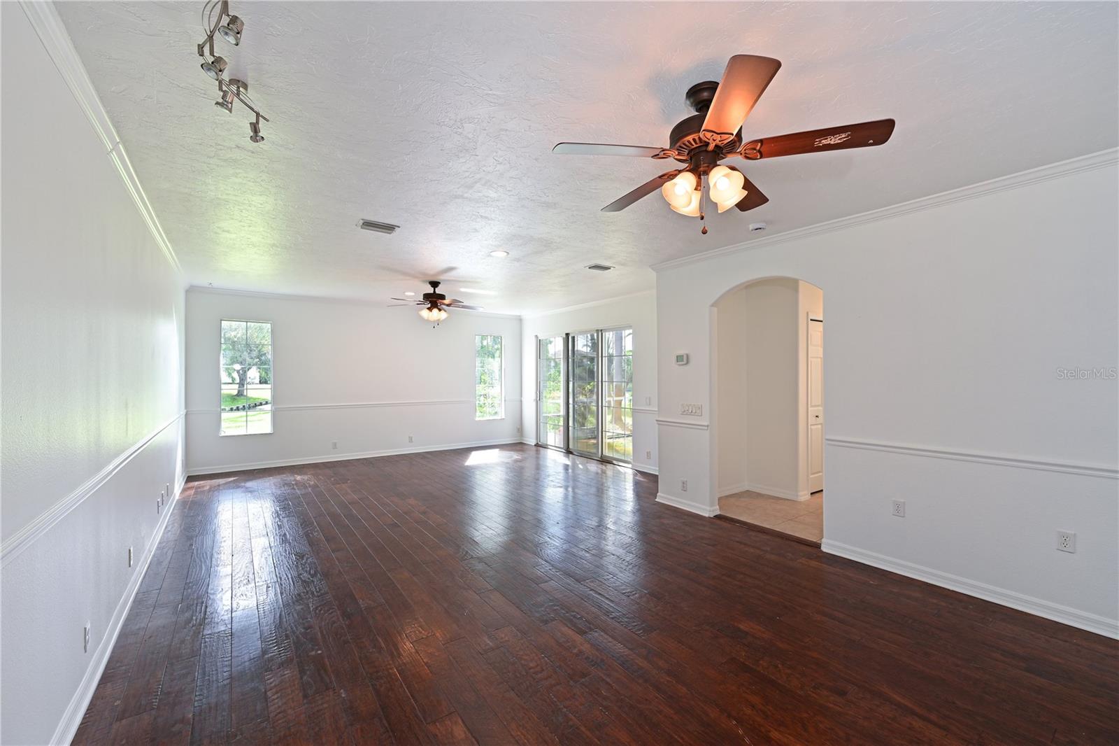 6195 9TH AVENUE CIR NE — photo 30