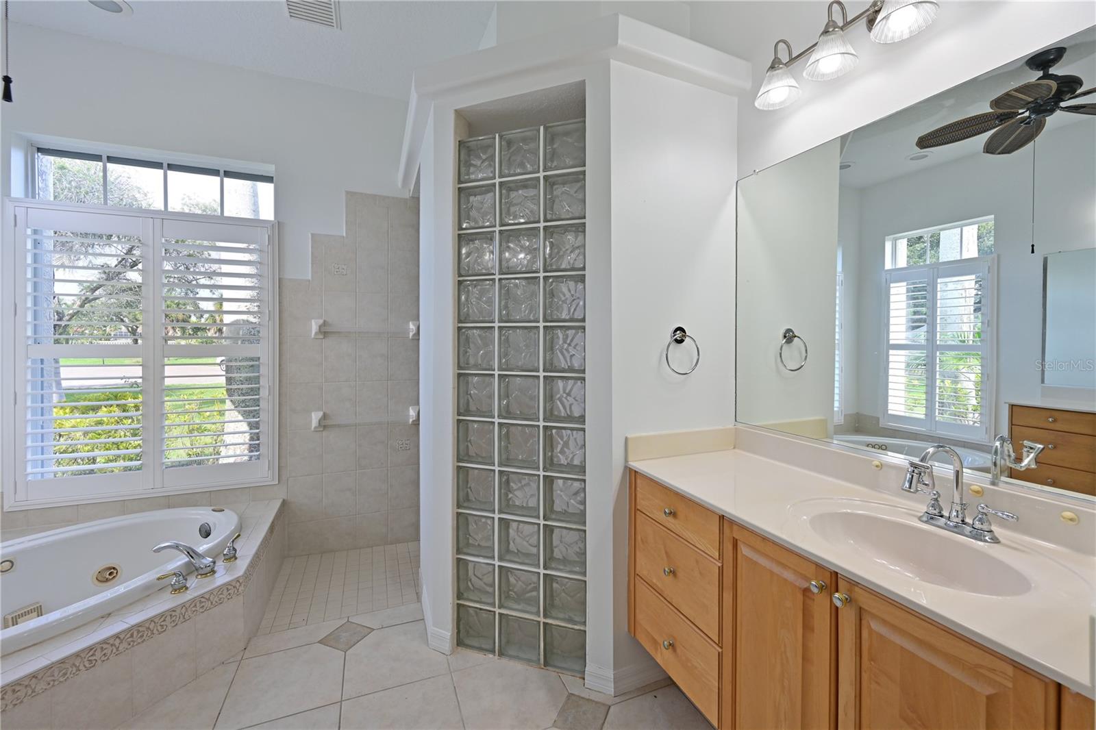 6195 9TH AVENUE CIR NE — photo 28