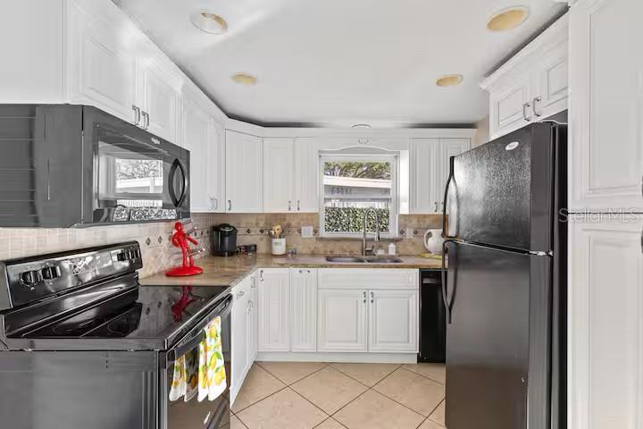 12381 RIDGE RD — photo 14