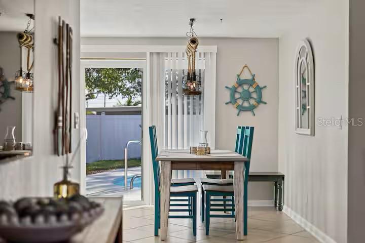 12381 RIDGE RD — photo 9