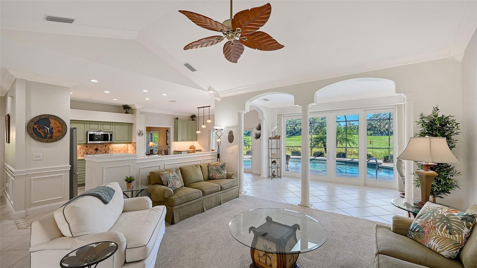 4357 HIGHLAND OAKS CIR — photo 3