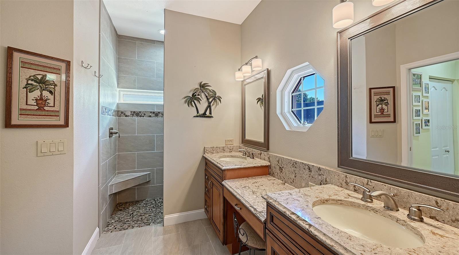 4357 HIGHLAND OAKS CIR — photo 18