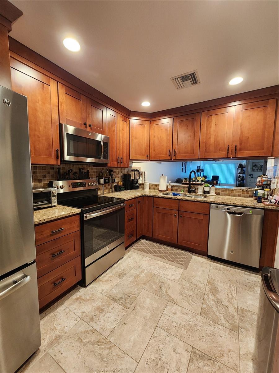 2400 WINDING CREEK BLVD #20A — photo 5