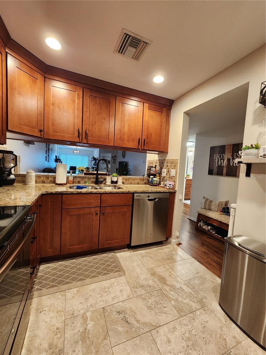 2400 WINDING CREEK BLVD #20A — photo 6