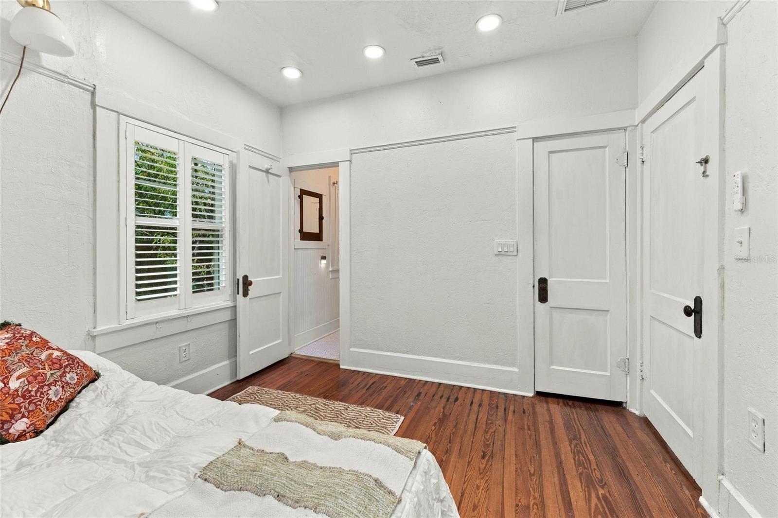2121 DARTMOUTH AVE N — photo 26
