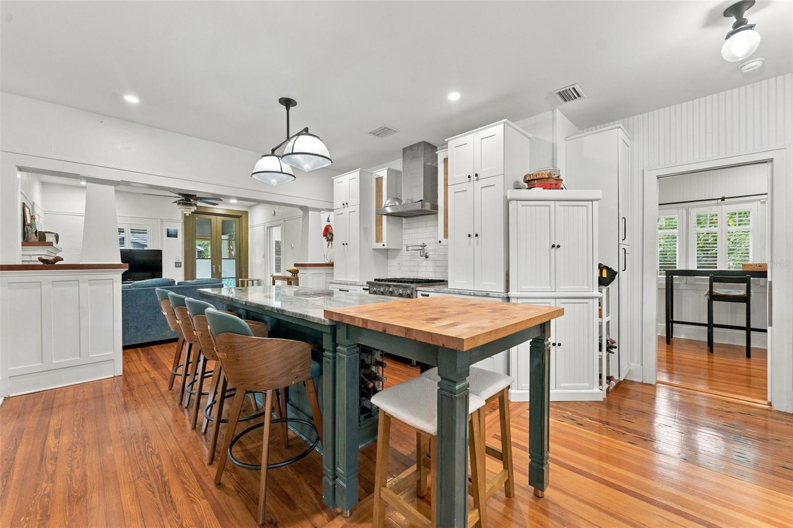 2121 DARTMOUTH AVE N — photo 13