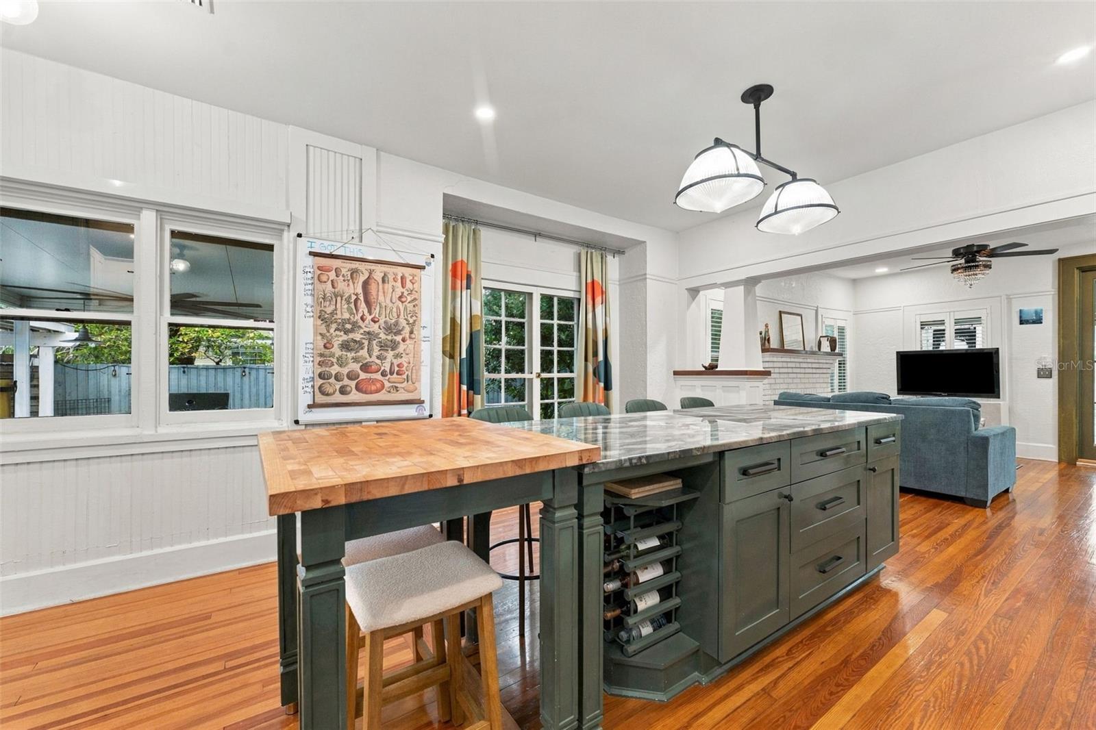 2121 DARTMOUTH AVE N — photo 14