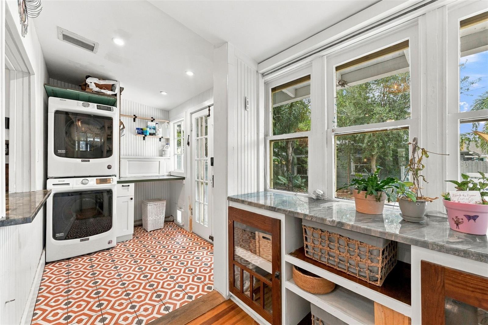 2121 DARTMOUTH AVE N — photo 16