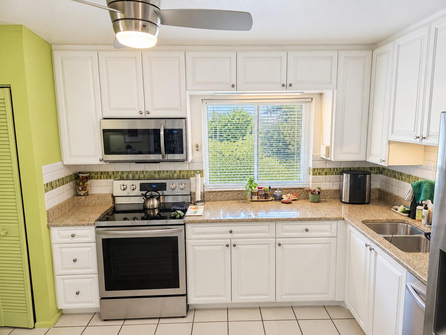 3706 SUN EAGLE LN — photo 3