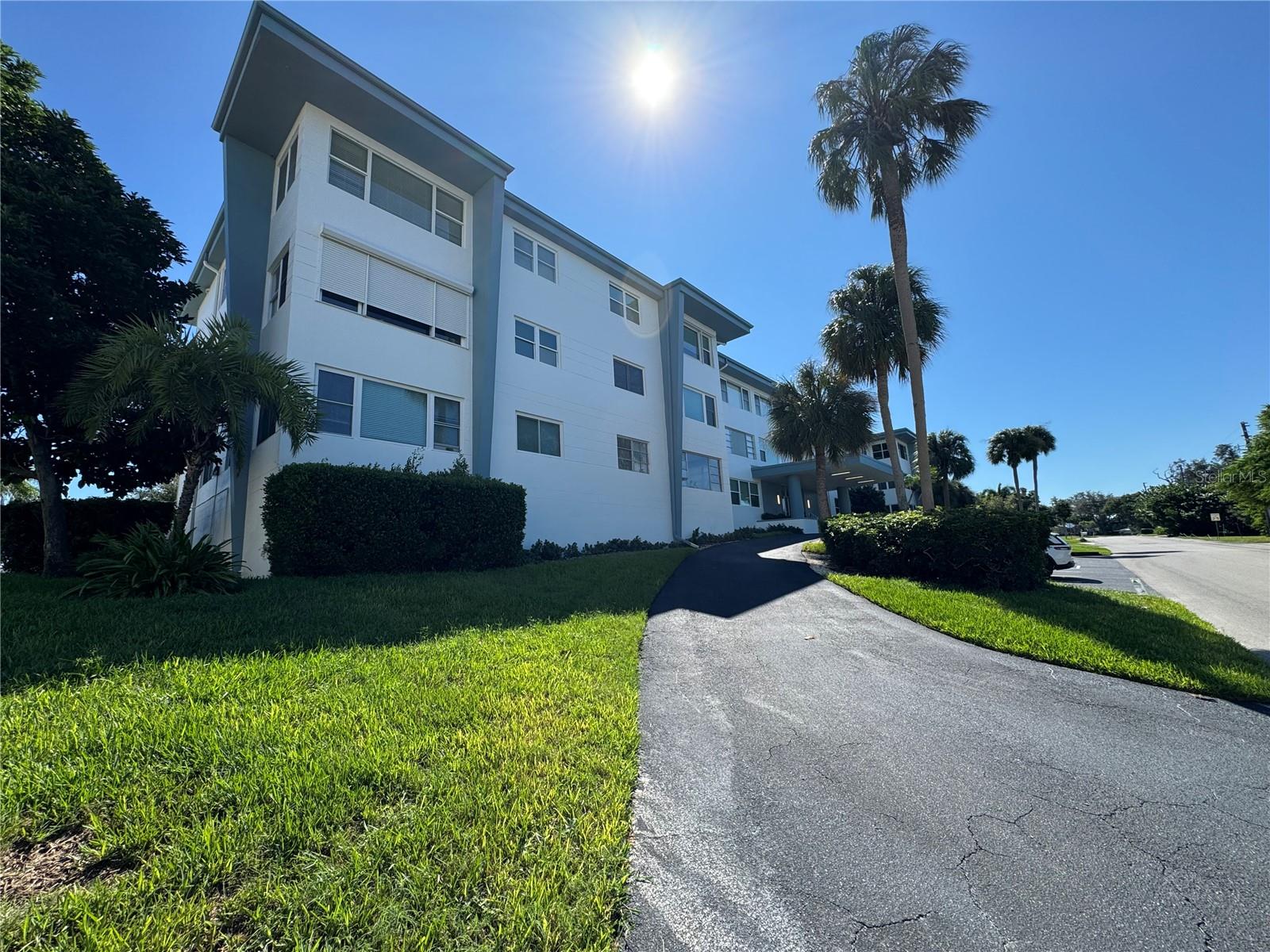 55 HARBOR VIEW LN #202 — photo 18