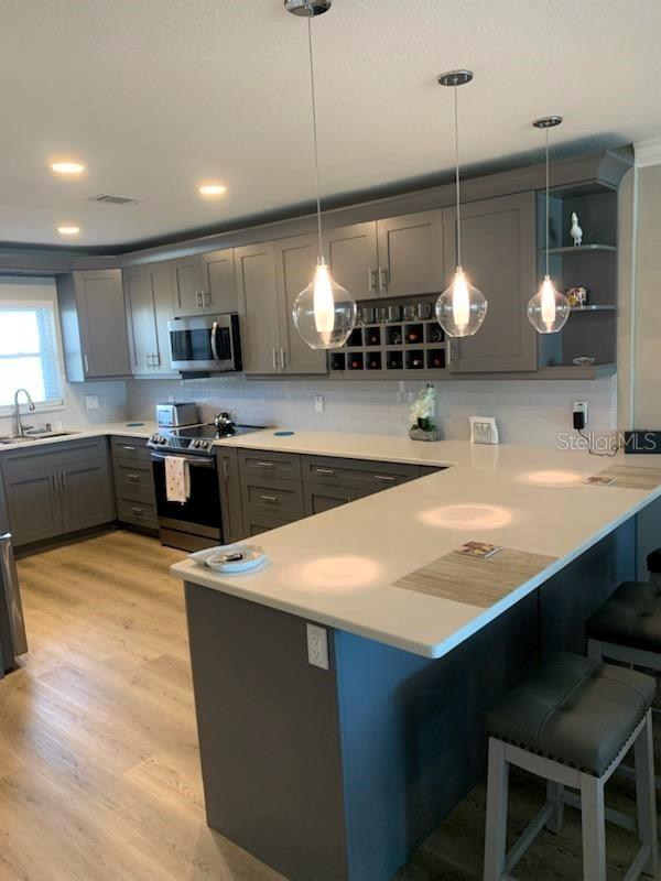 55 HARBOR VIEW LN #202 — photo 4