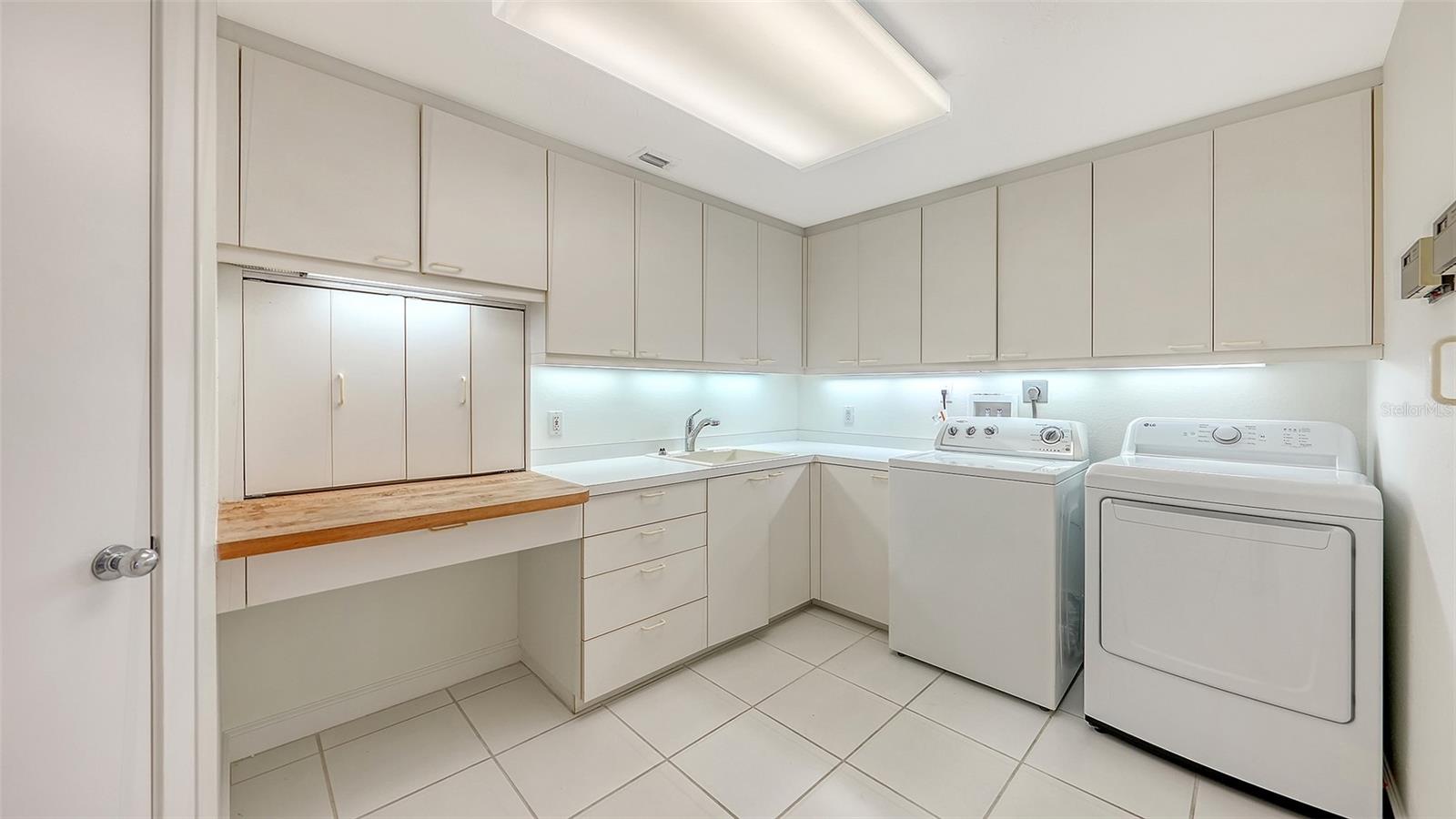 2550 HARBOURSIDE DR #334 — photo 42