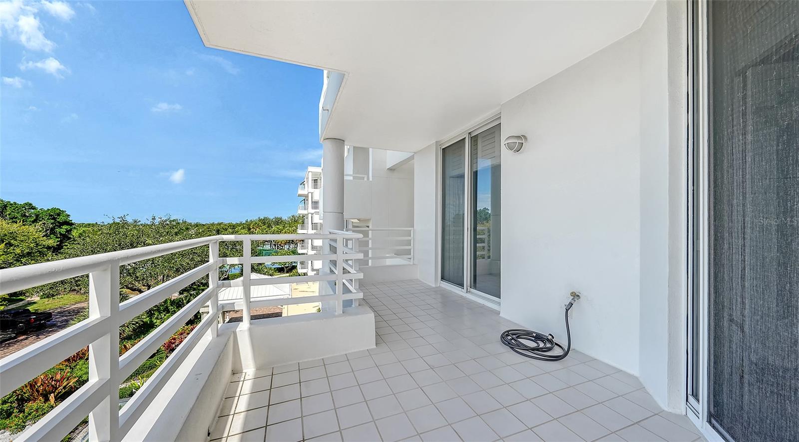 2550 HARBOURSIDE DR #334 — photo 35