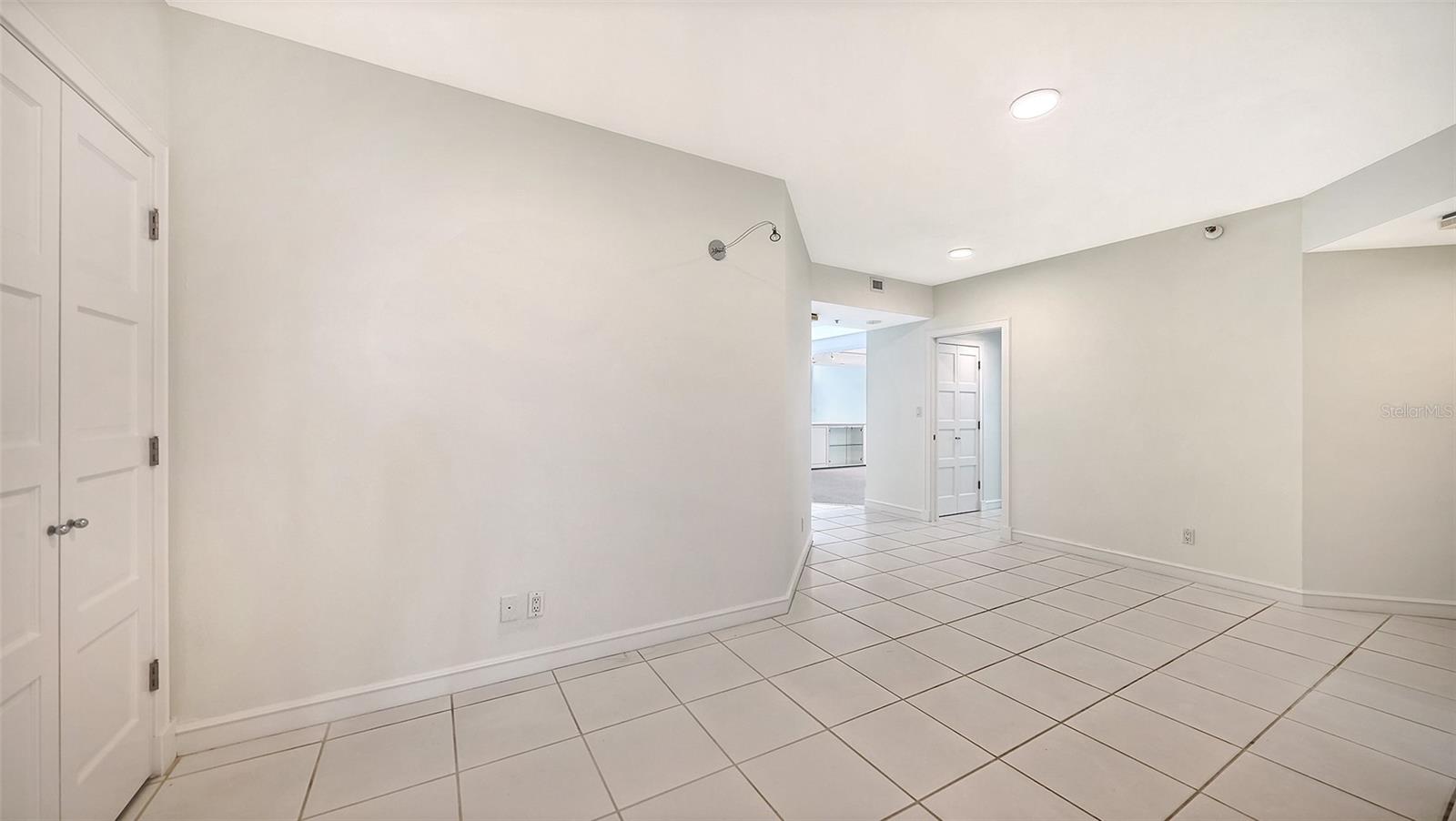 2550 HARBOURSIDE DR #334 — photo 7
