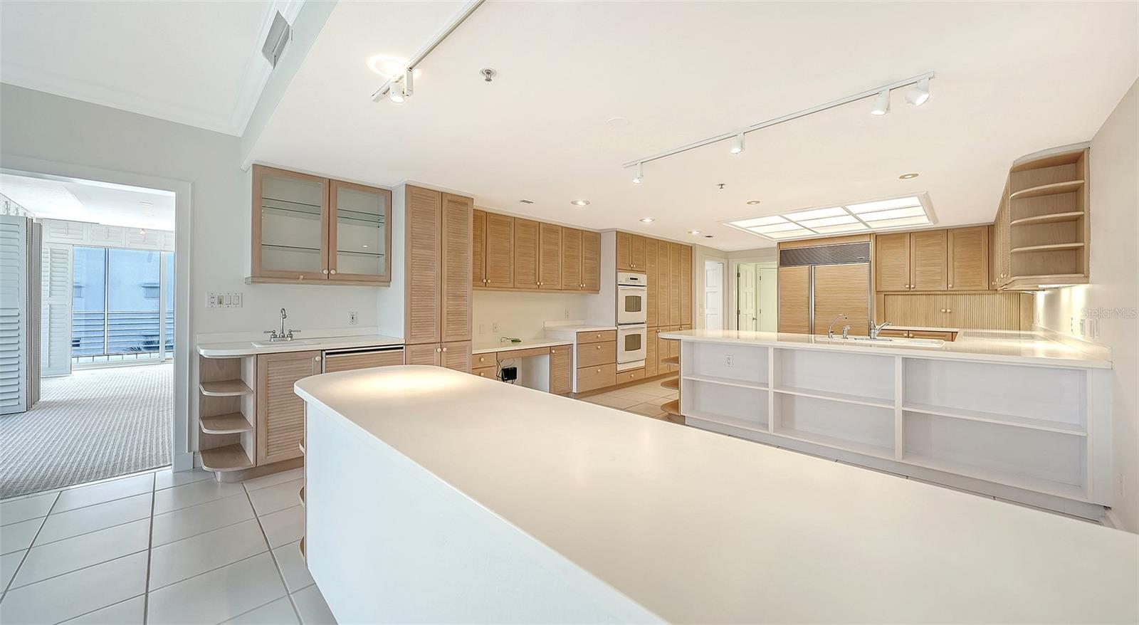 2550 HARBOURSIDE DR #334 — photo 22