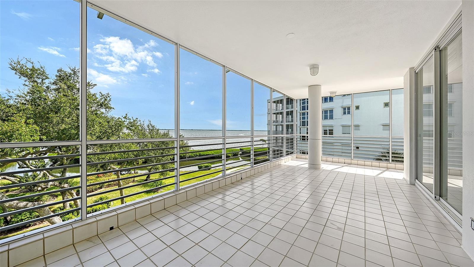 2550 HARBOURSIDE DR #334 — photo 11