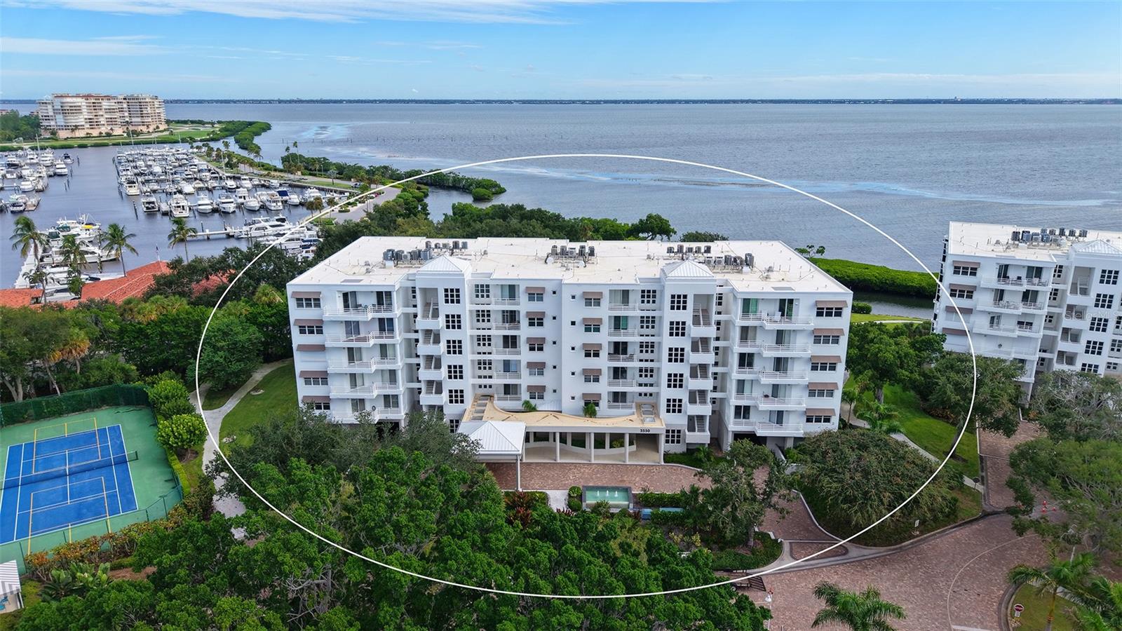 2550 HARBOURSIDE DR #334 — photo 3