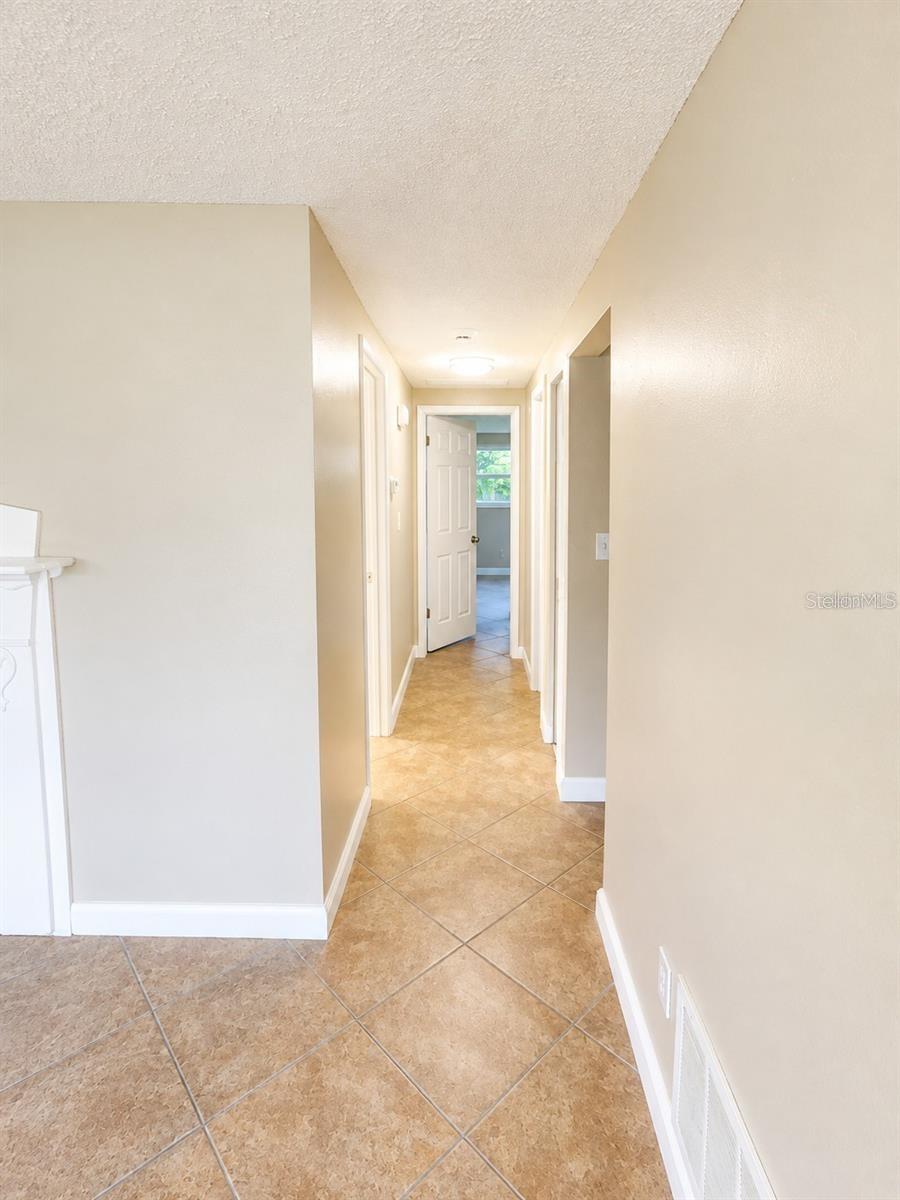 7146 CARMEL AVE — photo 15