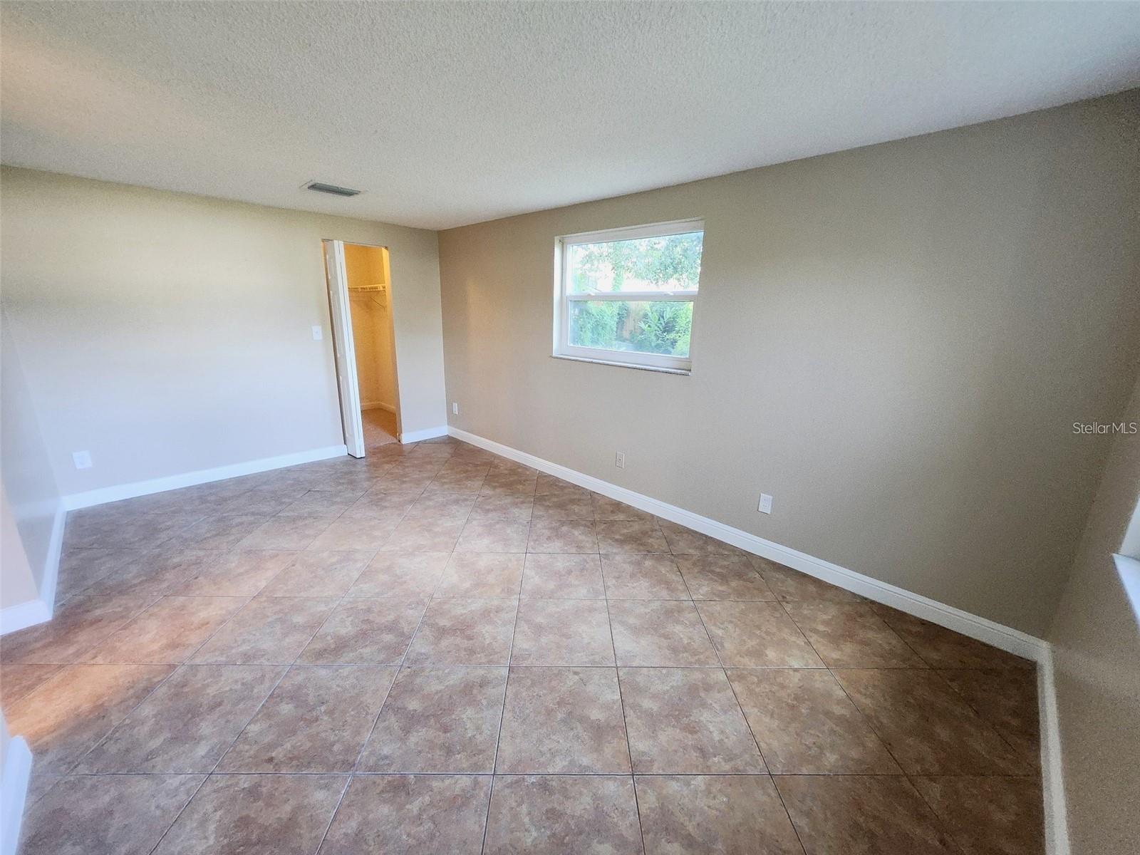 7146 CARMEL AVE — photo 16