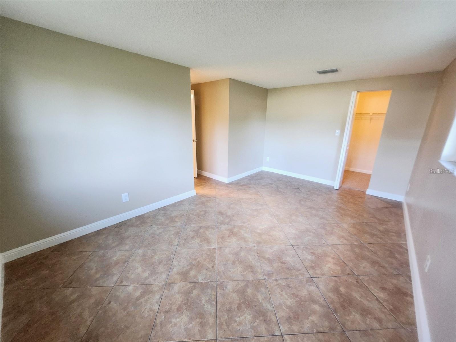 7146 CARMEL AVE — photo 18