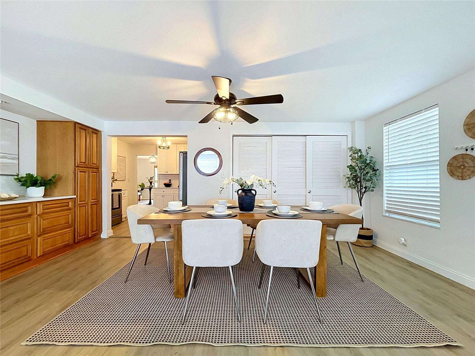 611 W HENRY AVE — photo 28