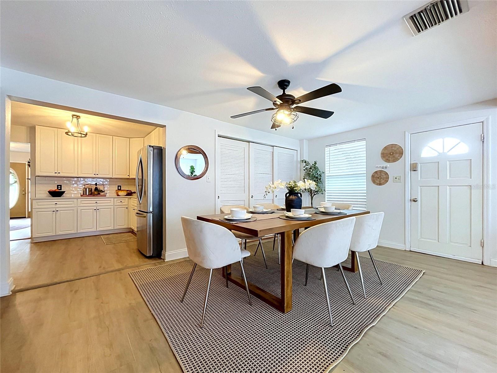 611 W HENRY AVE — photo 29