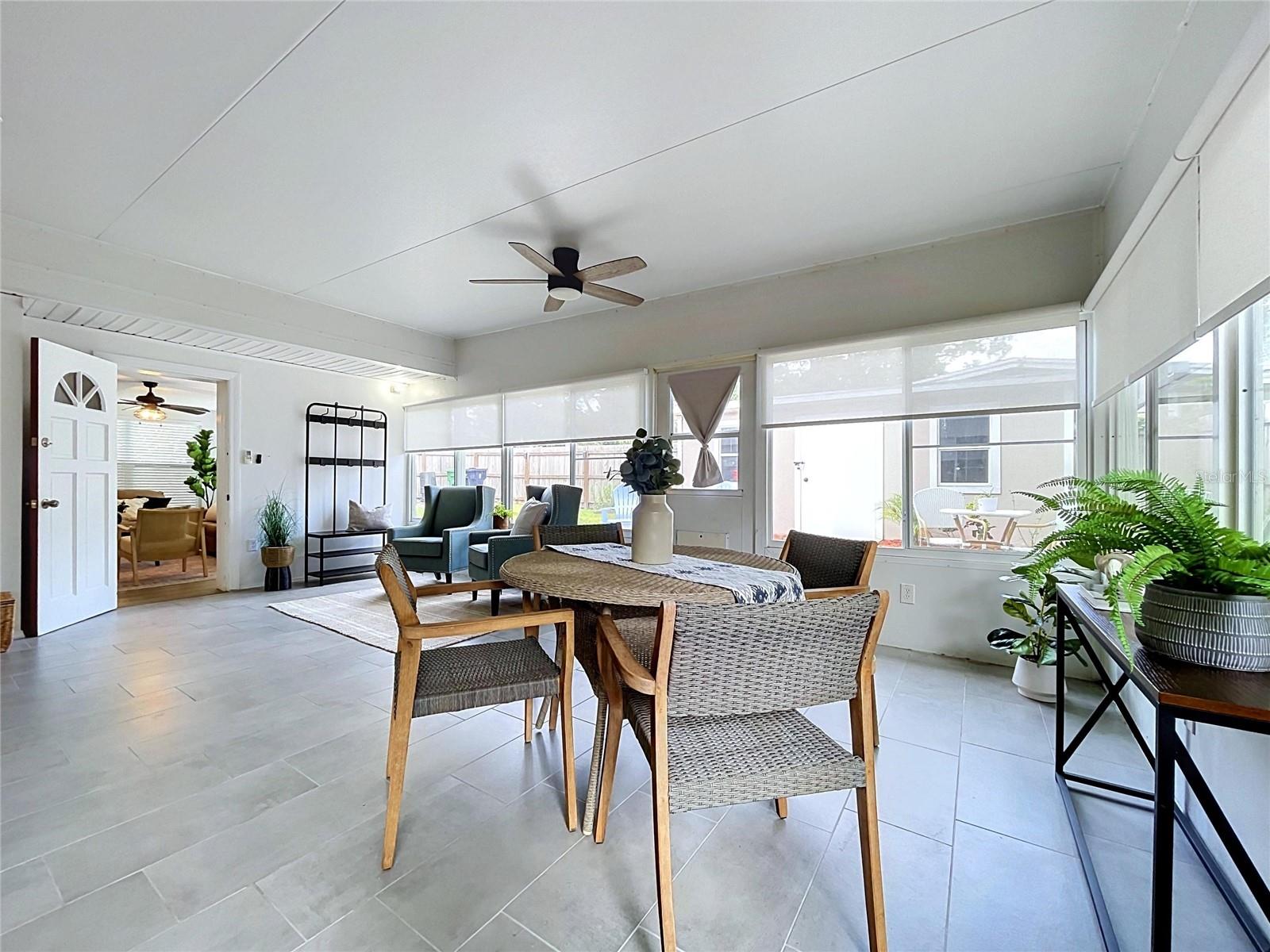611 W HENRY AVE — photo 14