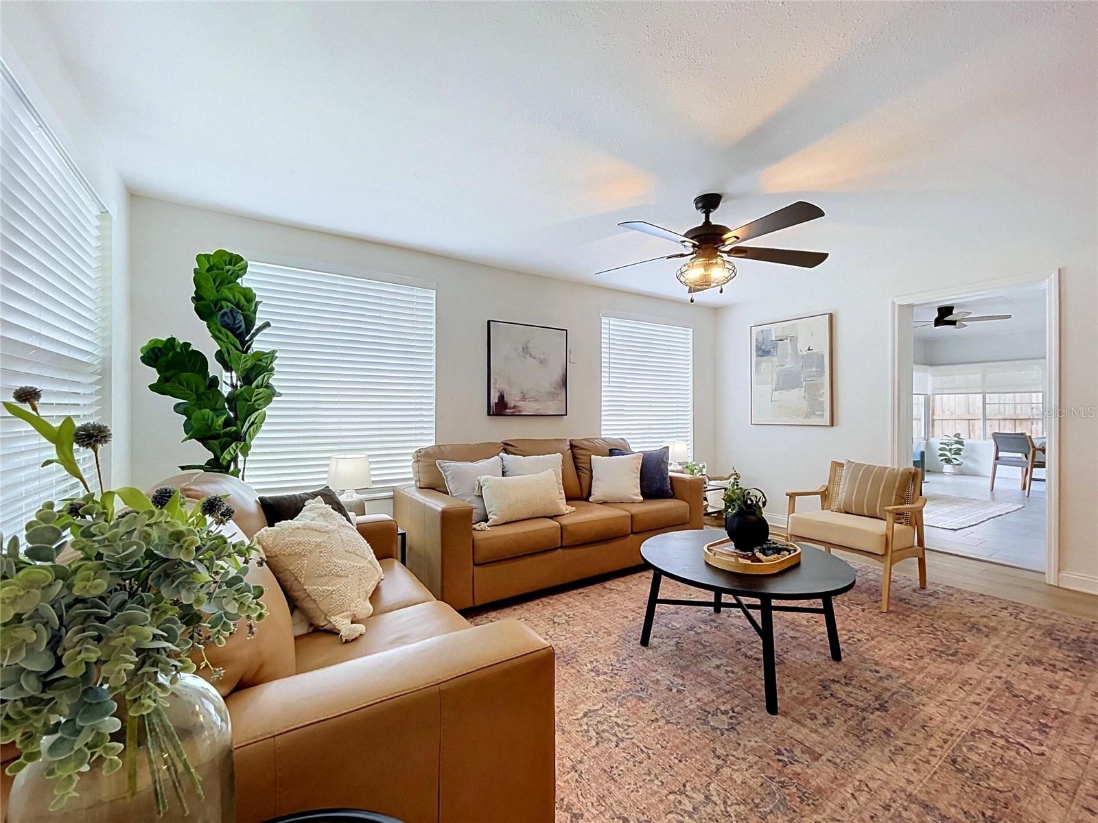 611 W HENRY AVE — photo 23