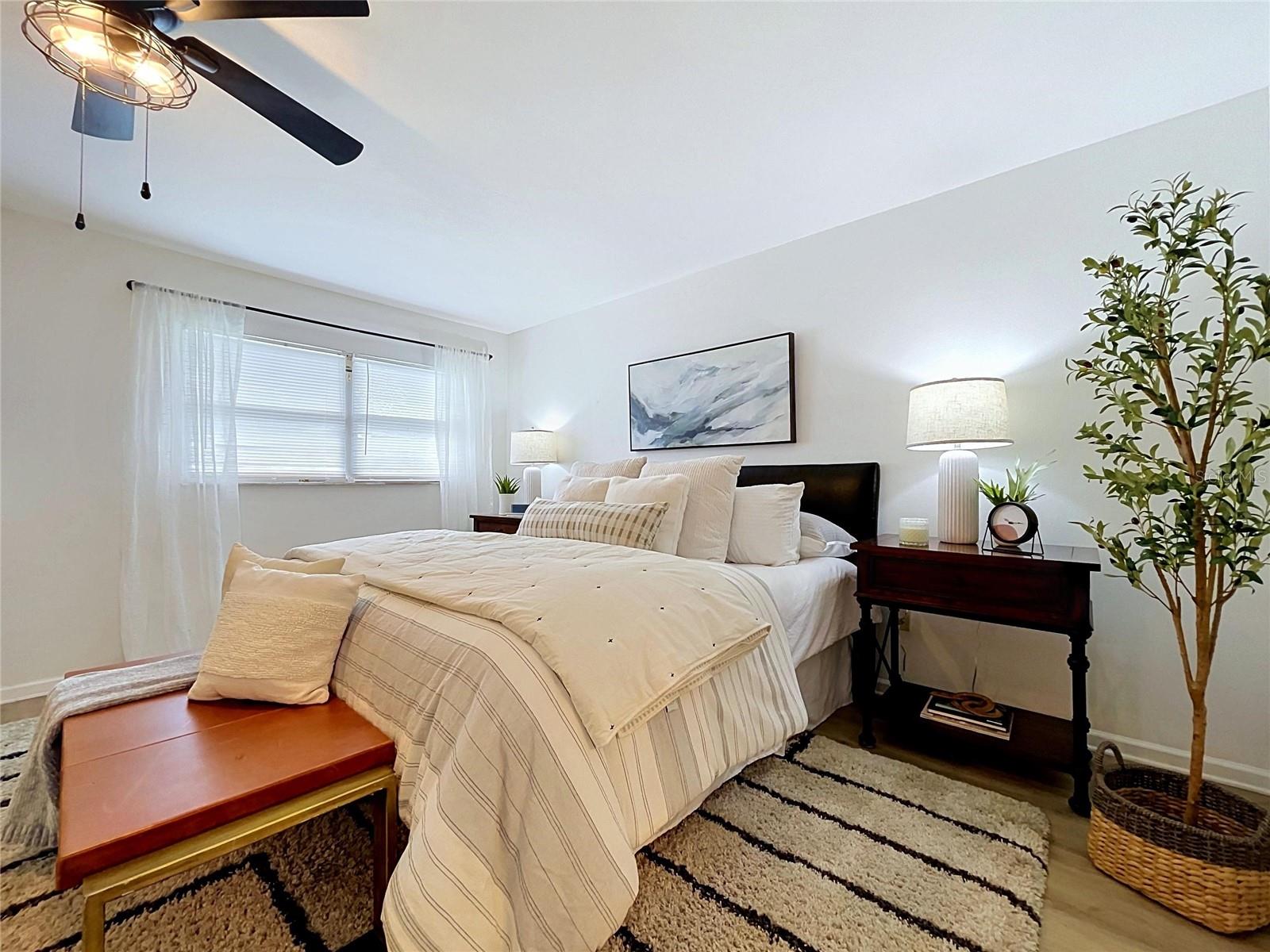 611 W HENRY AVE — photo 45
