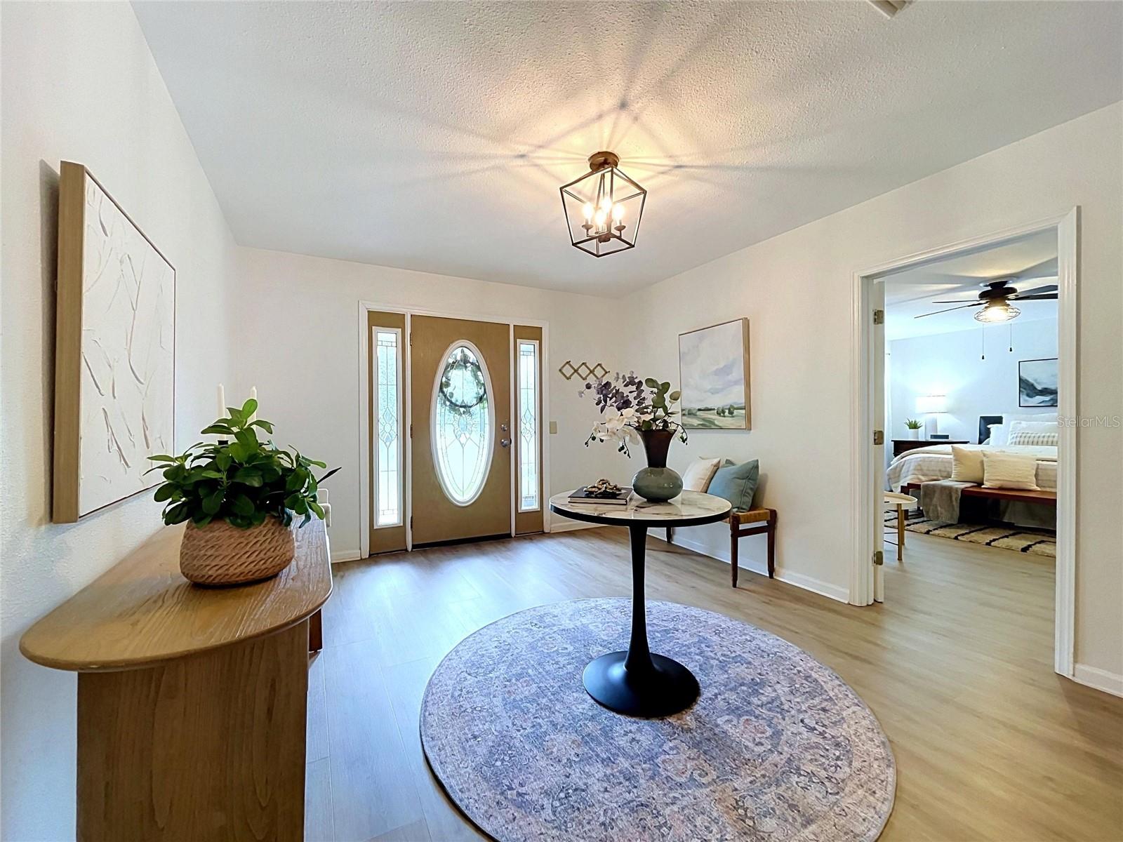 611 W HENRY AVE — photo 9