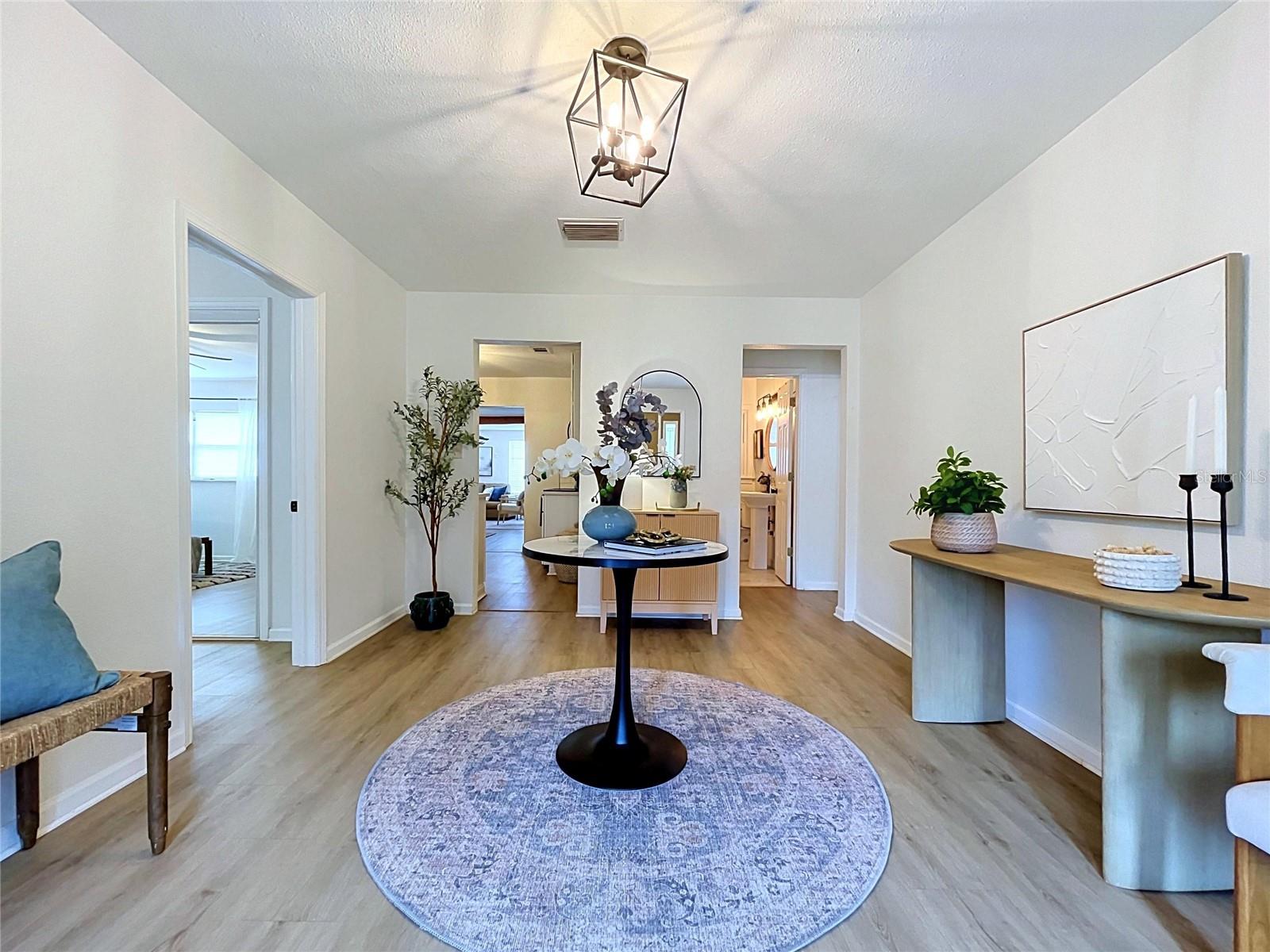 611 W HENRY AVE — photo 3