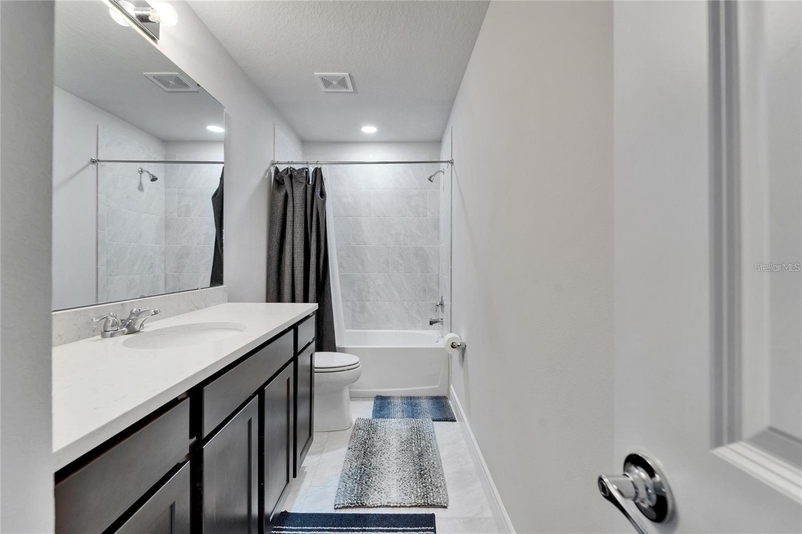 6658 DEVLIN LN — photo 36