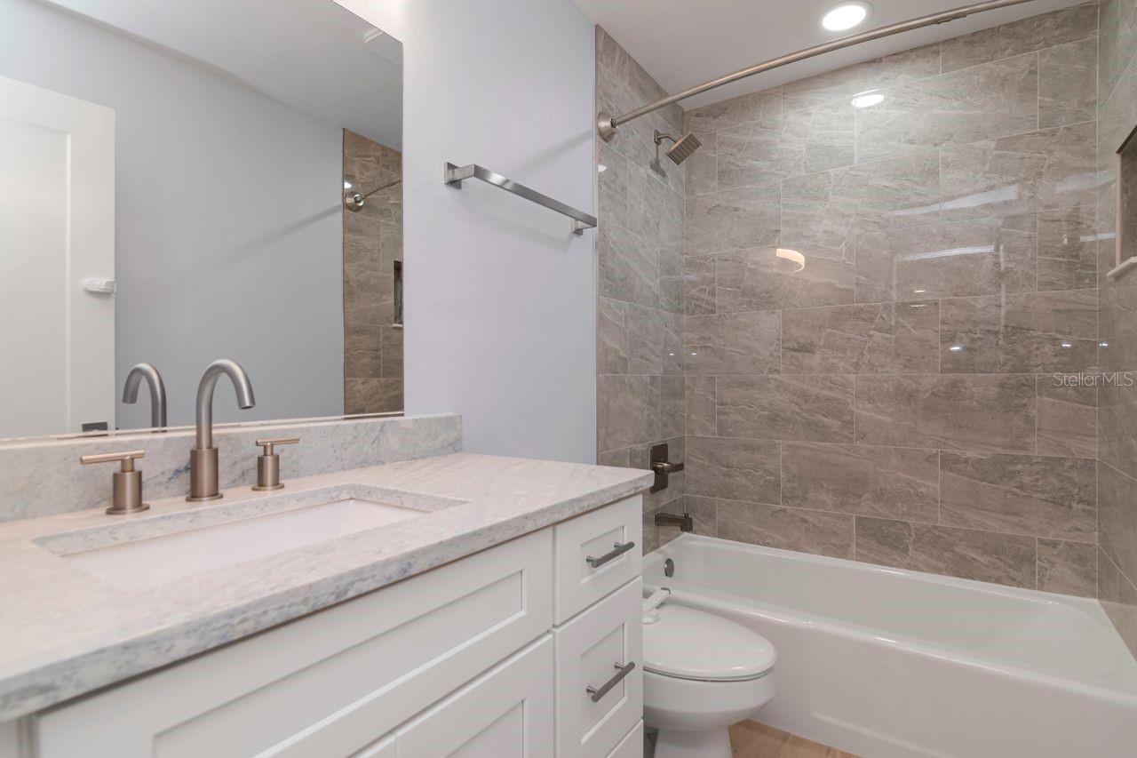 312 WESTWINDS DR — photo 42