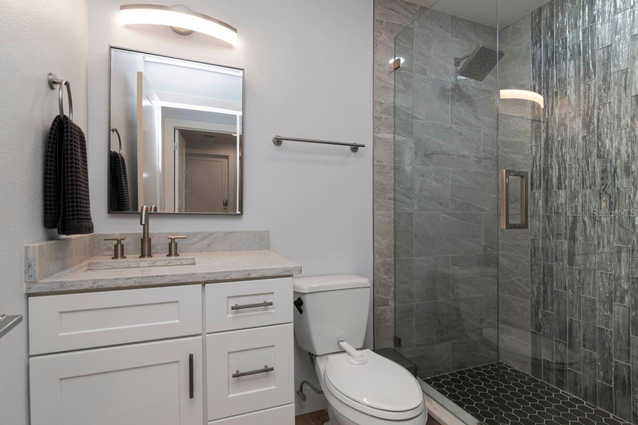 312 WESTWINDS DR — photo 35