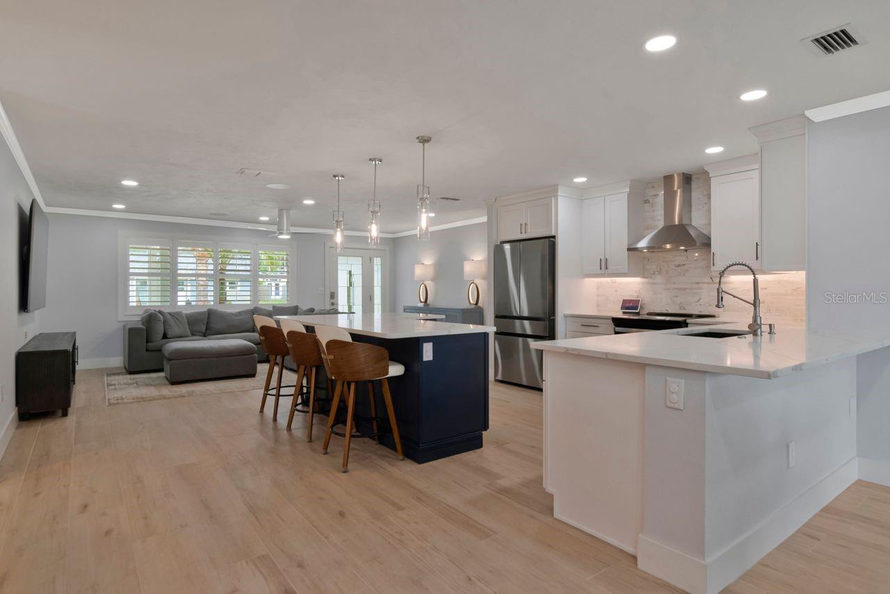 312 WESTWINDS DR — photo 16