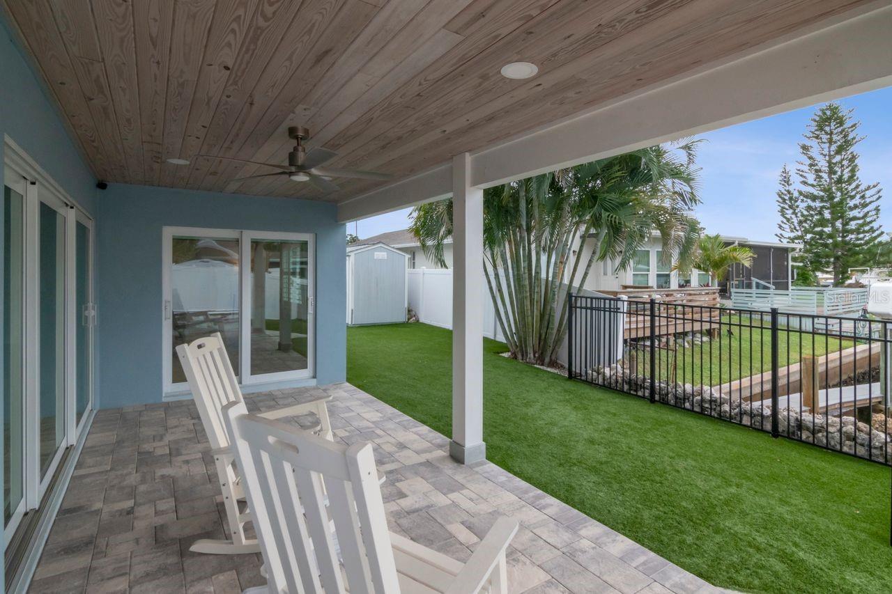 312 WESTWINDS DR — photo 44