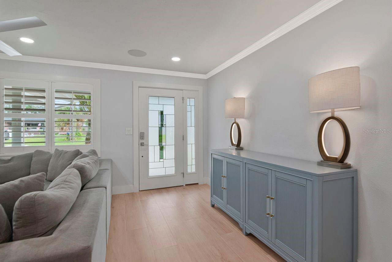 312 WESTWINDS DR — photo 17