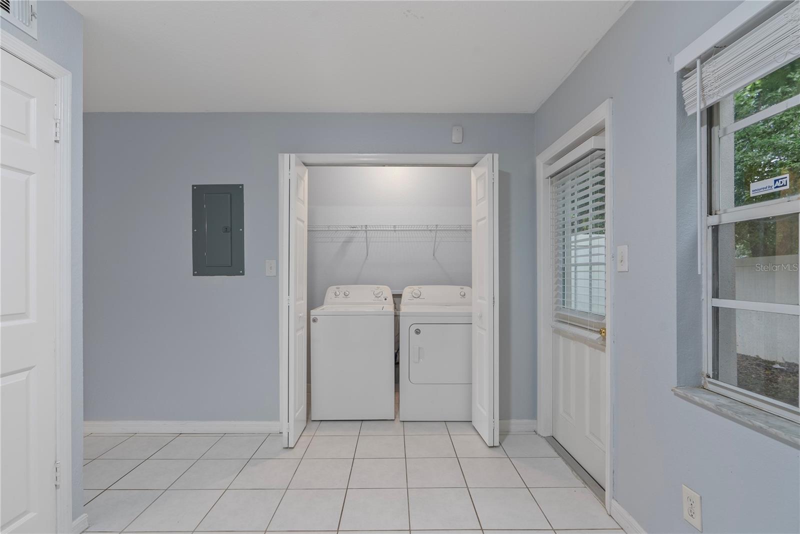 37314 EMBASSY PARK LN — photo 10