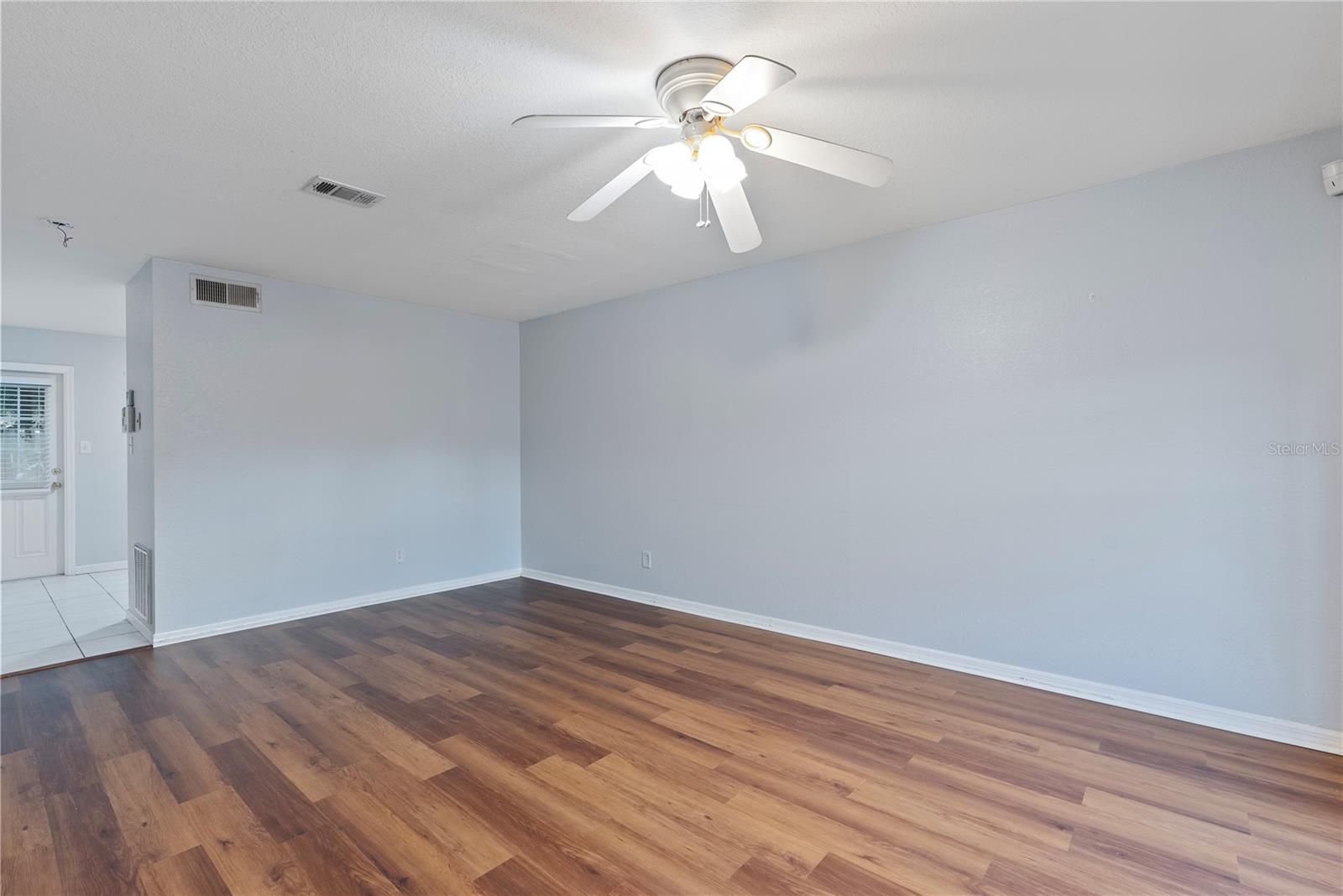 37314 EMBASSY PARK LN — photo 5