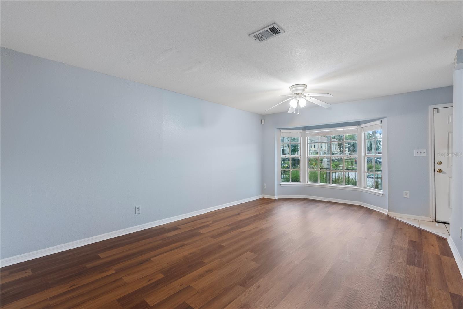 37314 EMBASSY PARK LN — photo 6