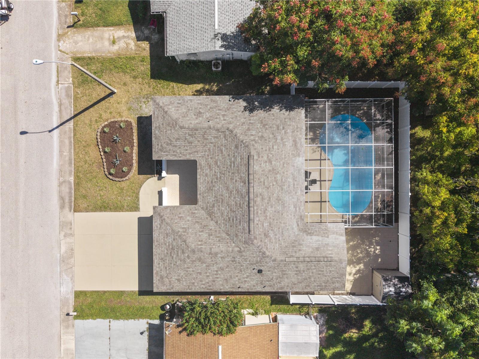 7010 PARROT DR — photo 33