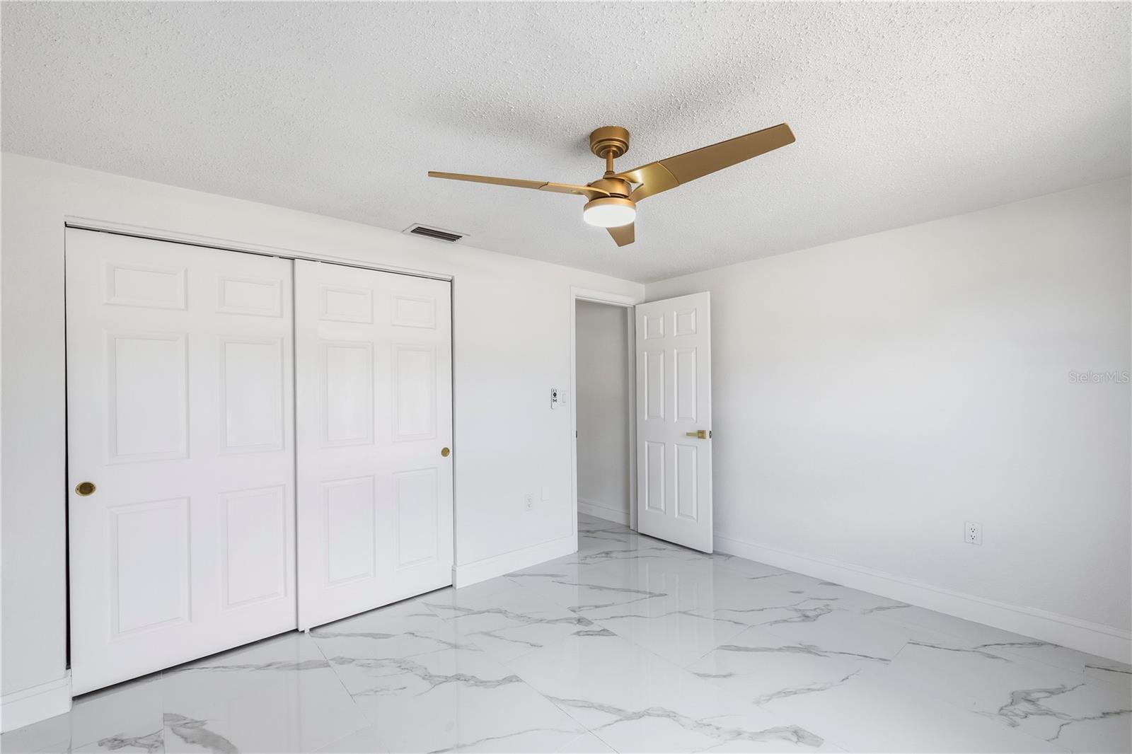 7010 PARROT DR — photo 26