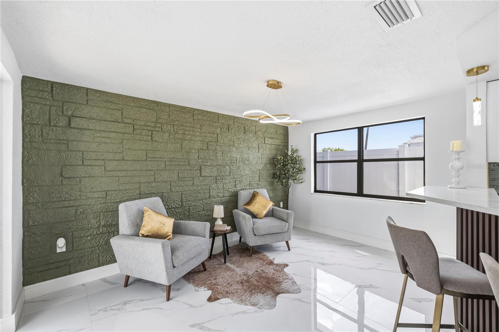7010 PARROT DR — photo 5