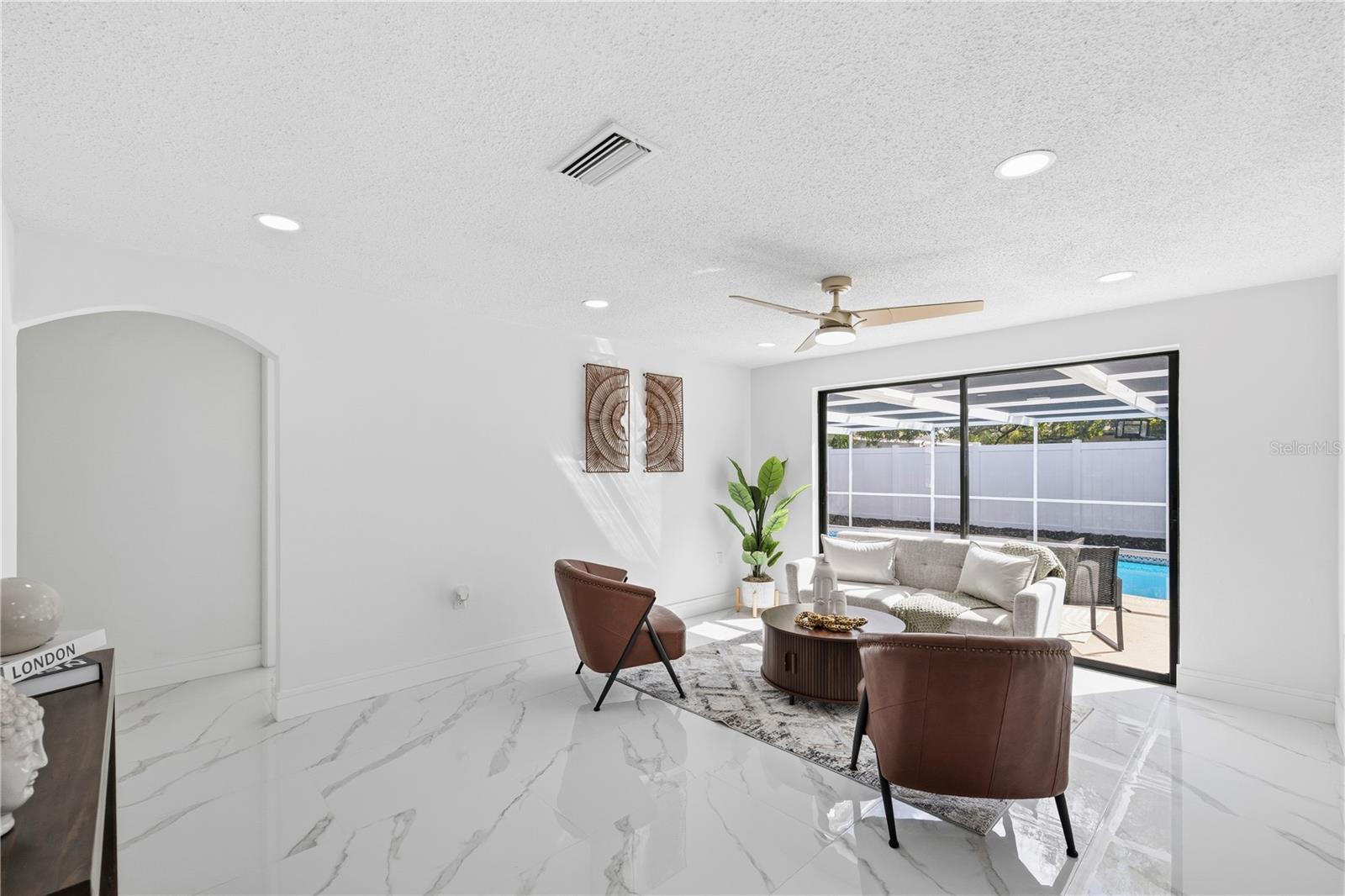 7010 PARROT DR — photo 6