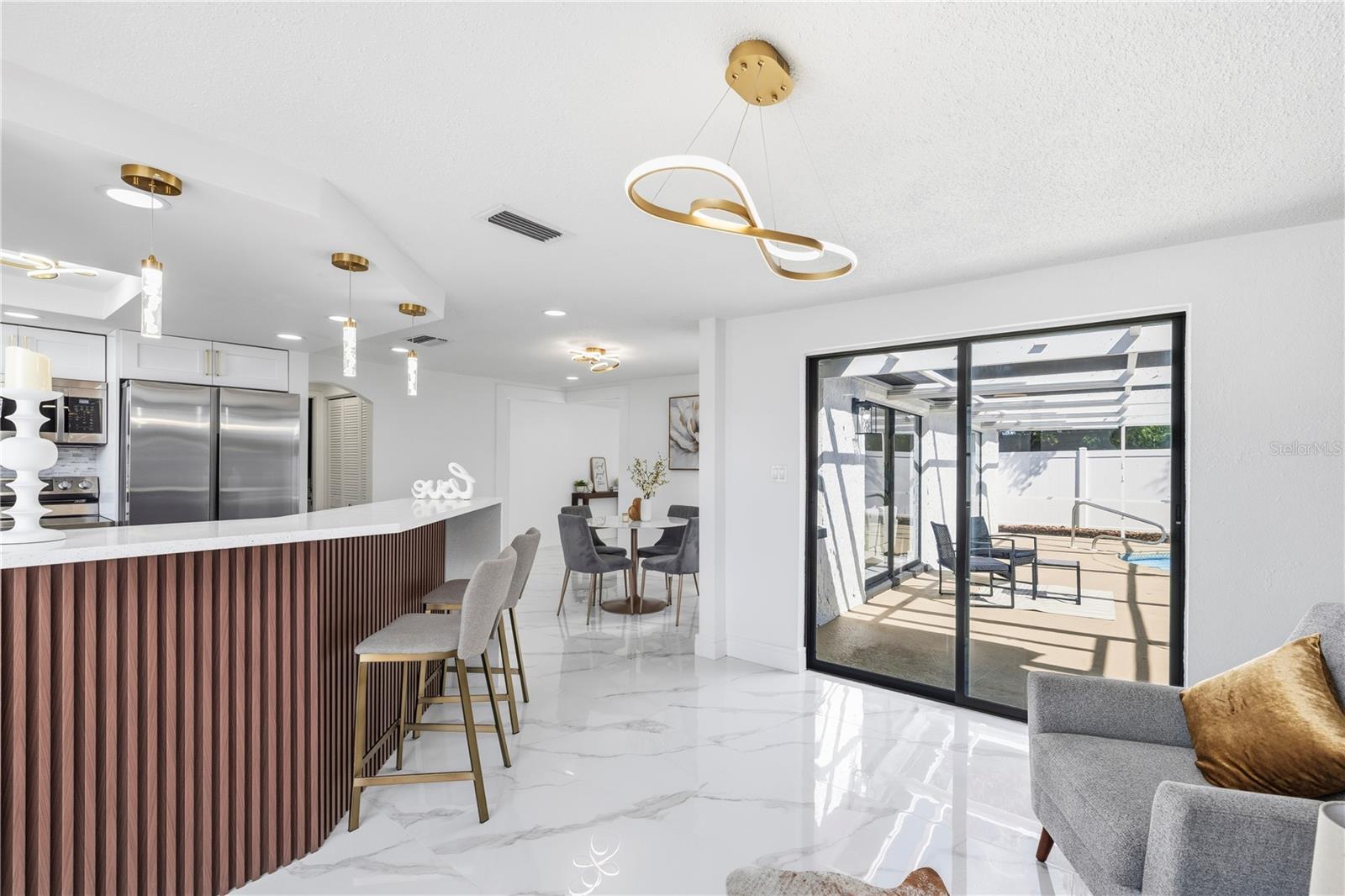 7010 PARROT DR — photo 15