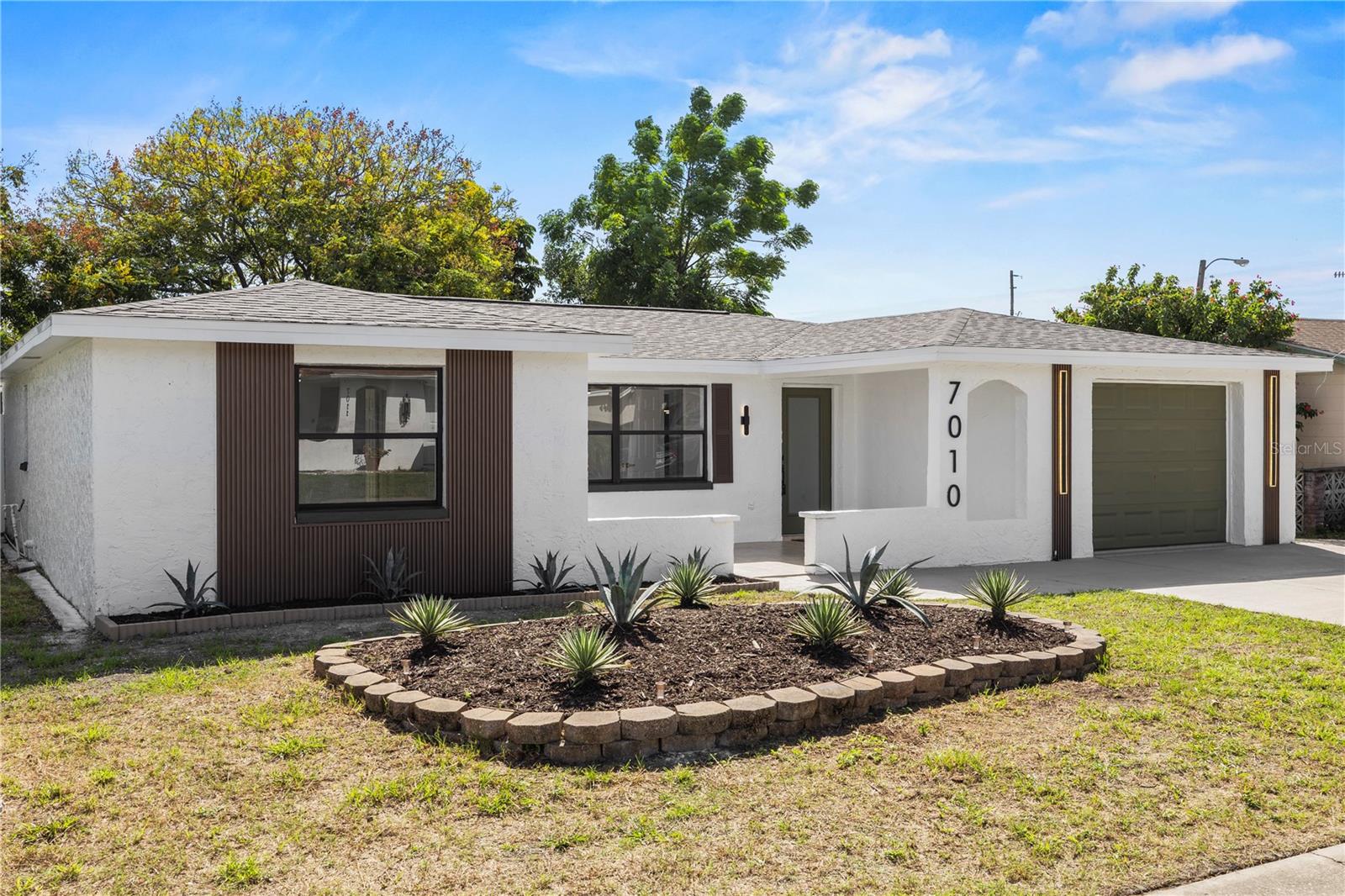 7010 PARROT DR — photo 12